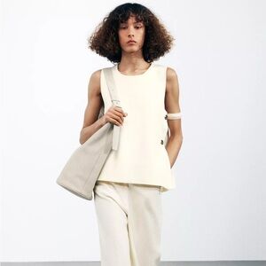 🔥🔥Zara  Buttoned knit vest